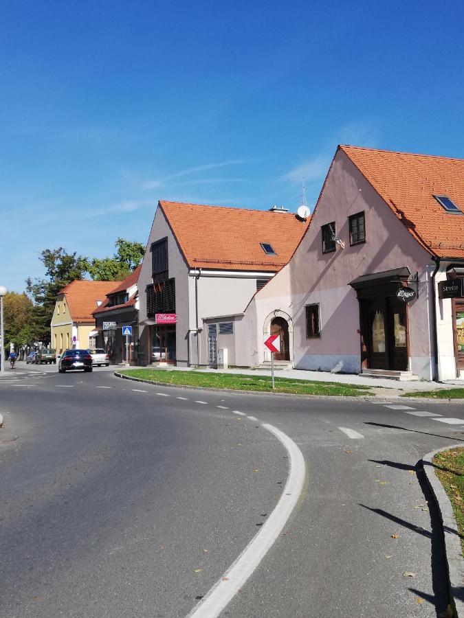 Apartman Florijan Appartement Varaždin Buitenkant foto